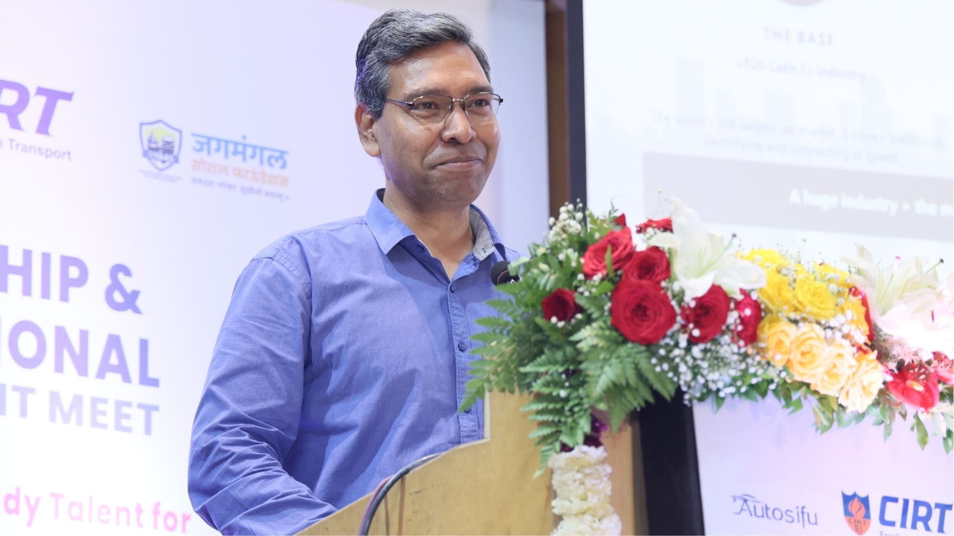 Mr. Lokesh Kumar speaking at the event
